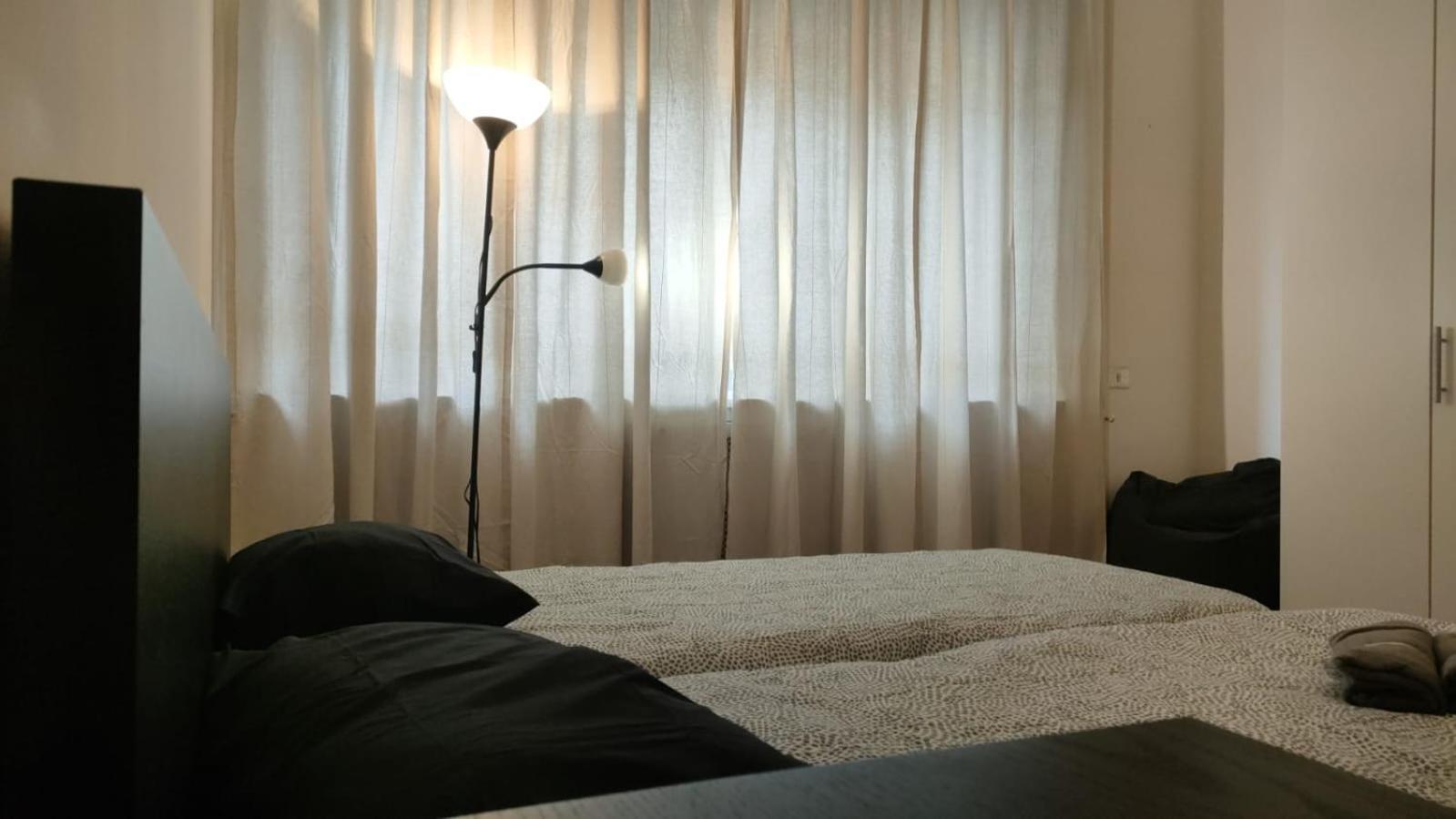 Very Big Apartment At 3 Minutes On Foot From Duomo Cathedral Milano Exterior foto